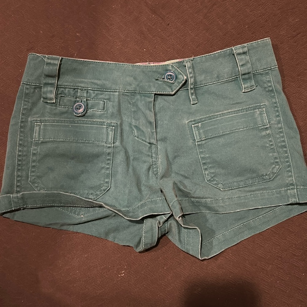 Green shorts 00